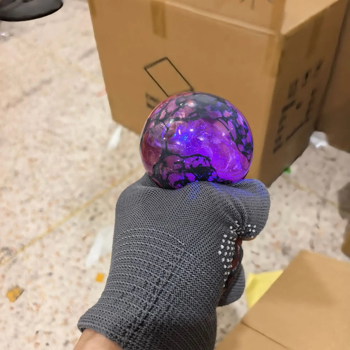 New Product NeeDoh Glitter Magma Ball Crunch